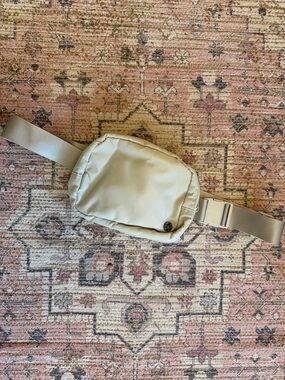 Neutral grey belt bag